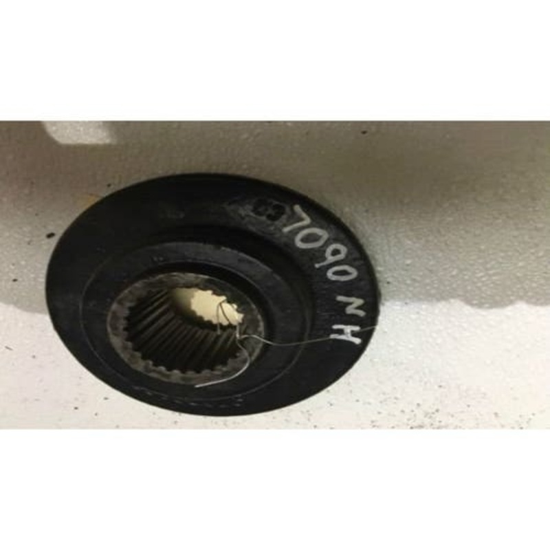 Used Clutch Half fits Case IH RB464 RB554 RBX461 RBX462 RBX463 RBX561 RBX562 RBX563 87028608 fits New Holland 650 654 658 660 664 678 688 9621888